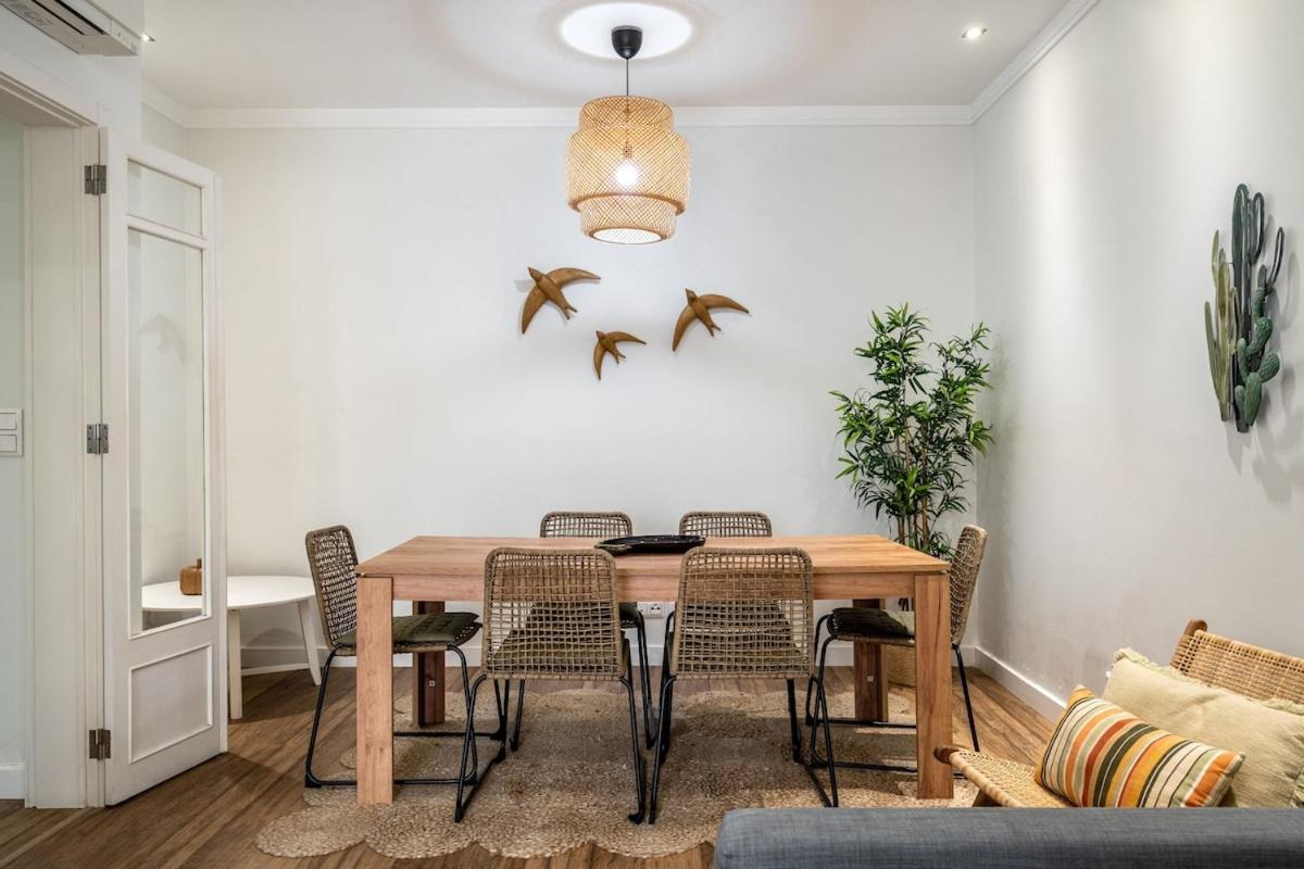 Apartment T2 With Ac And Patio Near Av Da Liberdade Lissabon