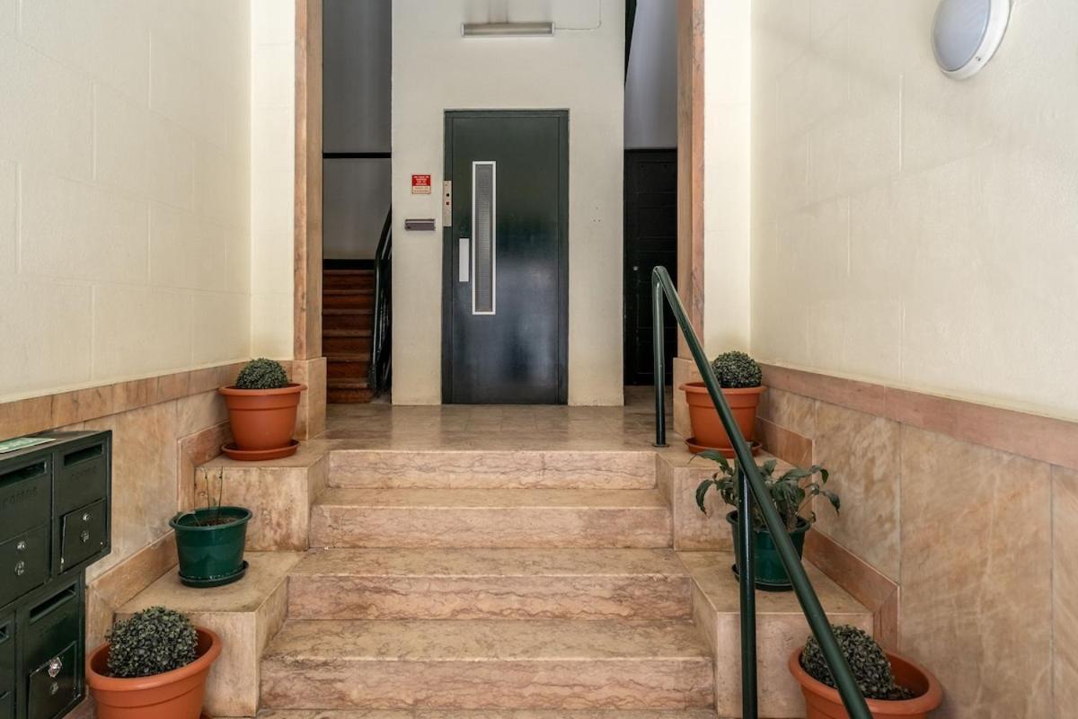 T2 With Ac And Patio Near Av Da Liberdade Lejlighed *
