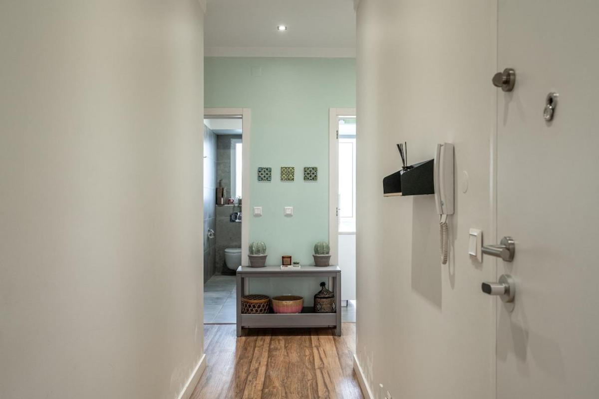 Lejlighed T2 With Ac And Patio Near Av Da Liberdade